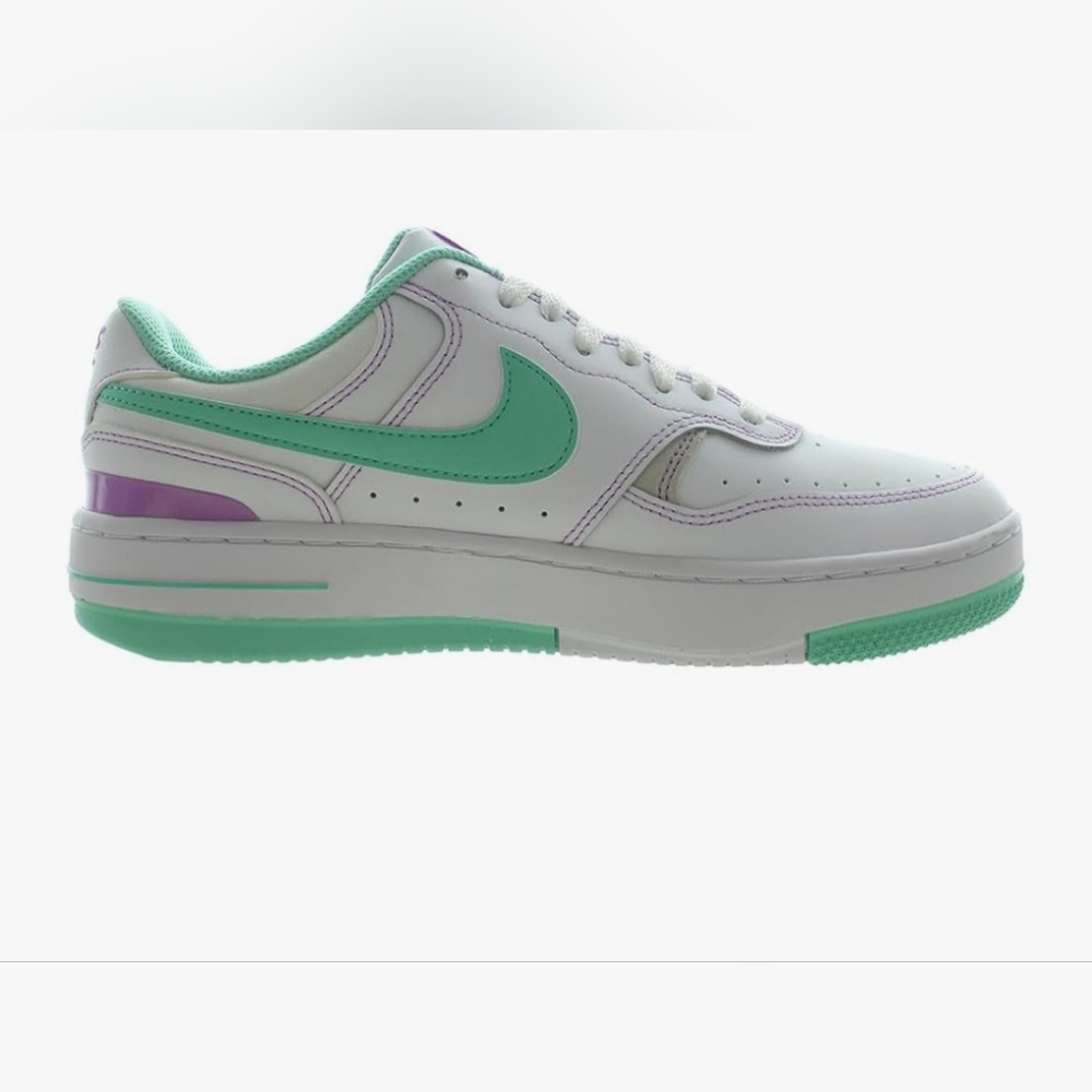 Nike Gamma Womens Snwakwrs